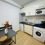 Dream Dwell Paris - Designer Flat Near Marais District
